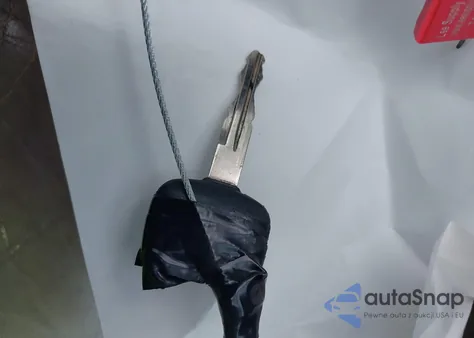 2000 Nissan Maxima Gle/Gxe/Se from USA, damaged, VIN JN1CA31A2YT023151